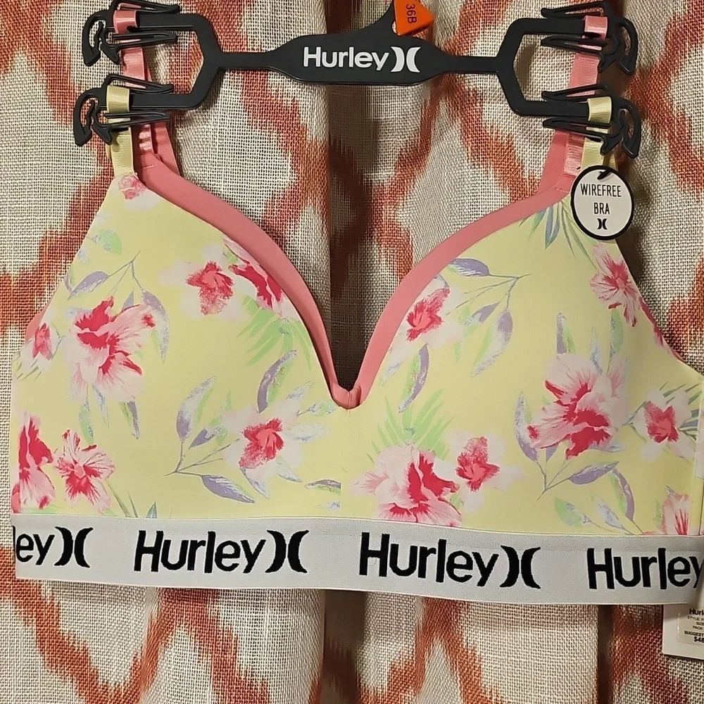 2 Hurley Wire Free Bra - Picture 2 of 5